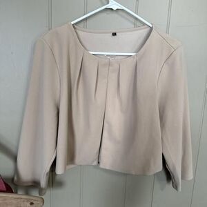 Cream cropped cardigan with pleats